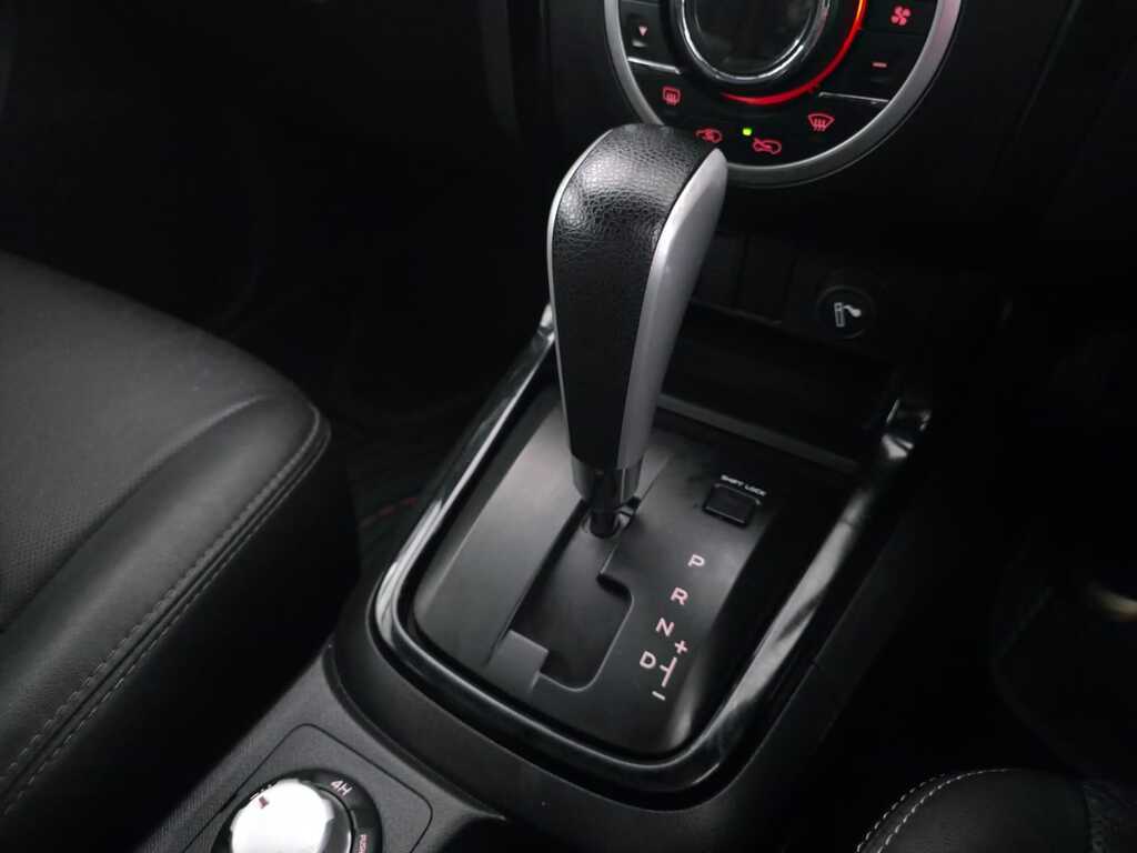 ISUZU D-MAX D-MAX 300 LX 4X4 A/T D/C P/U - 13