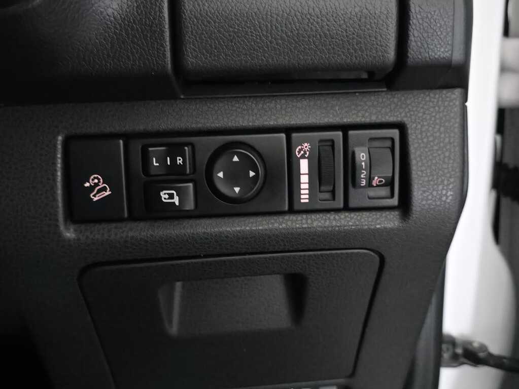 ISUZU D-MAX D-MAX 300 LX 4X4 A/T D/C P/U - 16