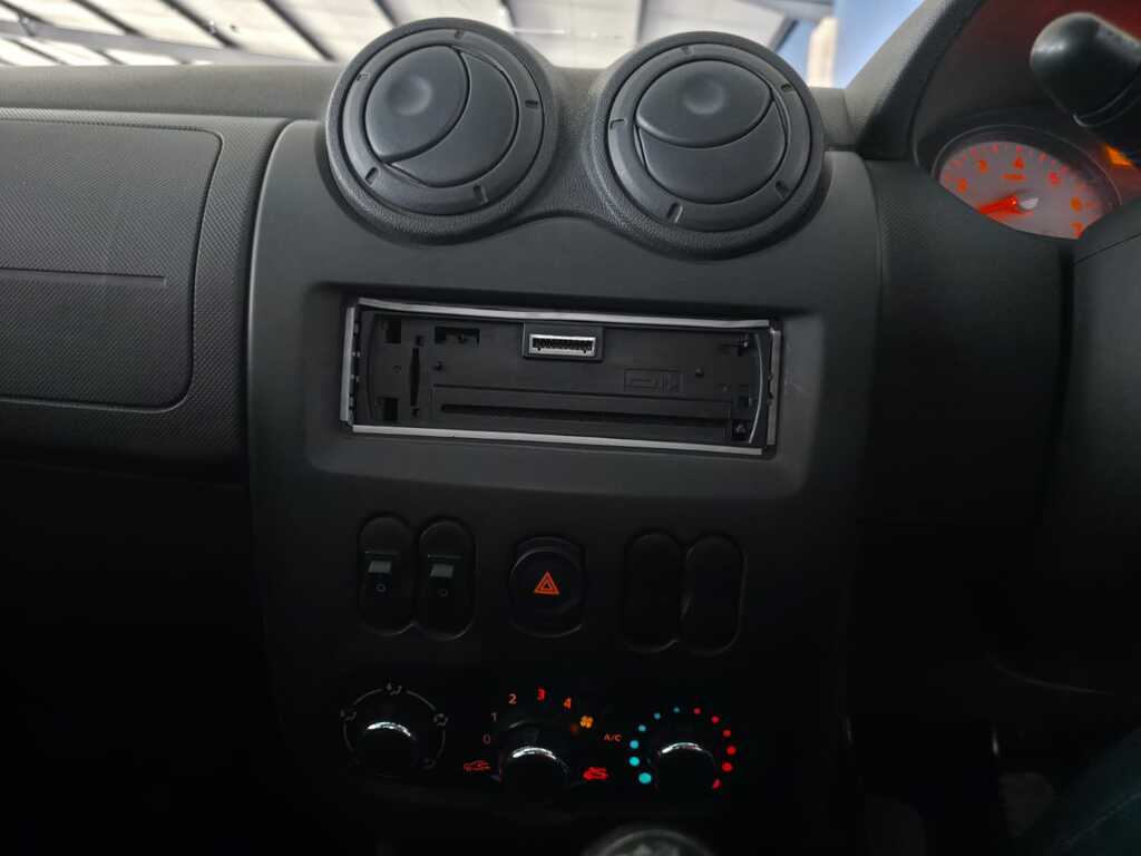 NISSAN NP200 NP200 1.6  A/C SAFETY PACK P/U S/C - 11