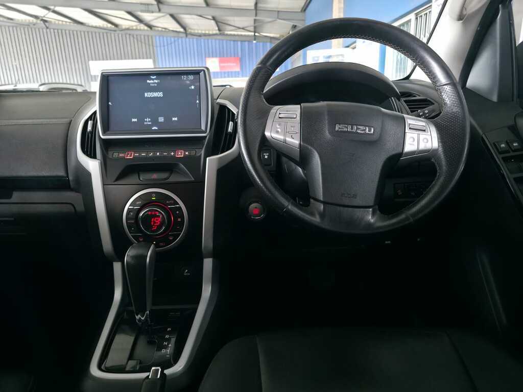 ISUZU MU-X MU-X 3.0D A/T - 12