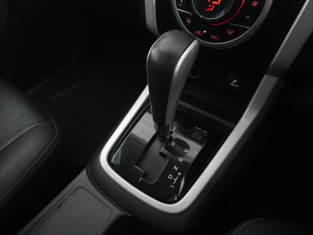 ISUZU MU-X MU-X 3.0D A/T - 14