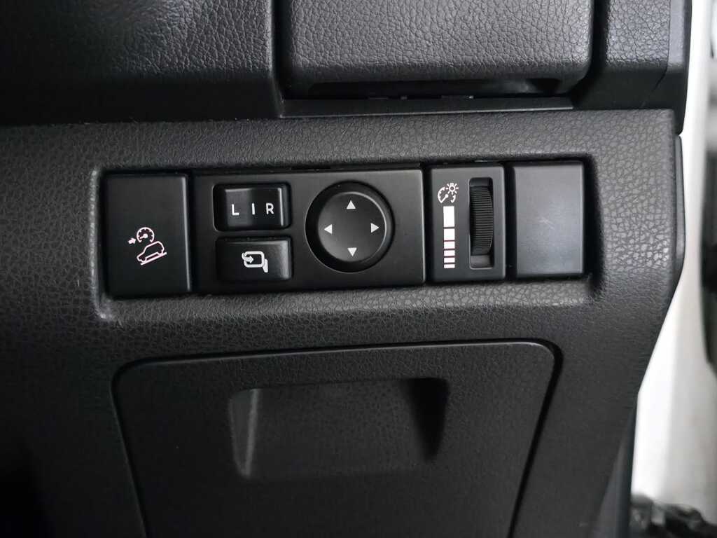 ISUZU MU-X MU-X 3.0D A/T - 16