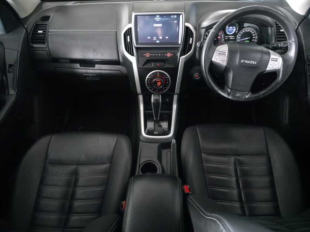 ISUZU MU-X MU-X 3.0D A/T - 9