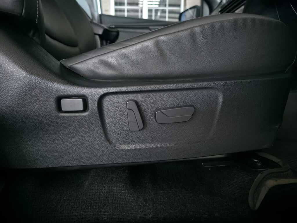 ISUZU D-MAX D-MAX 3.0 Ddi V-CROSS HR A/T D/C P/U - 17