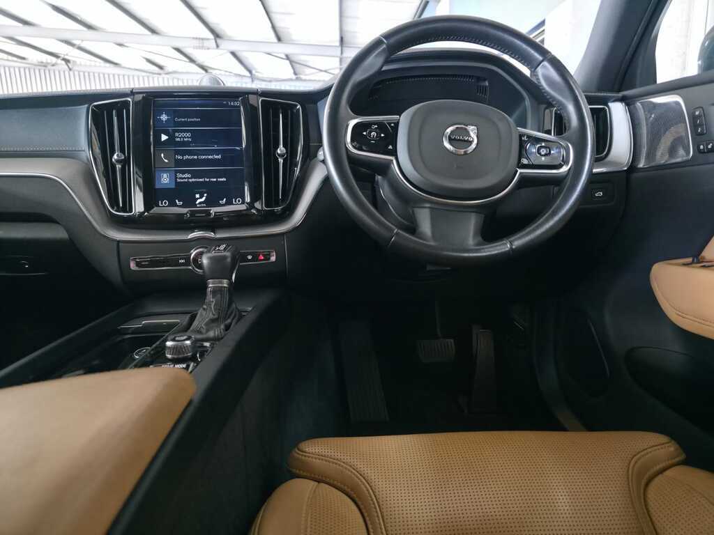 VOLVO XC60 XC60 D5 INSCRIPTION GEARTRONIC AWD