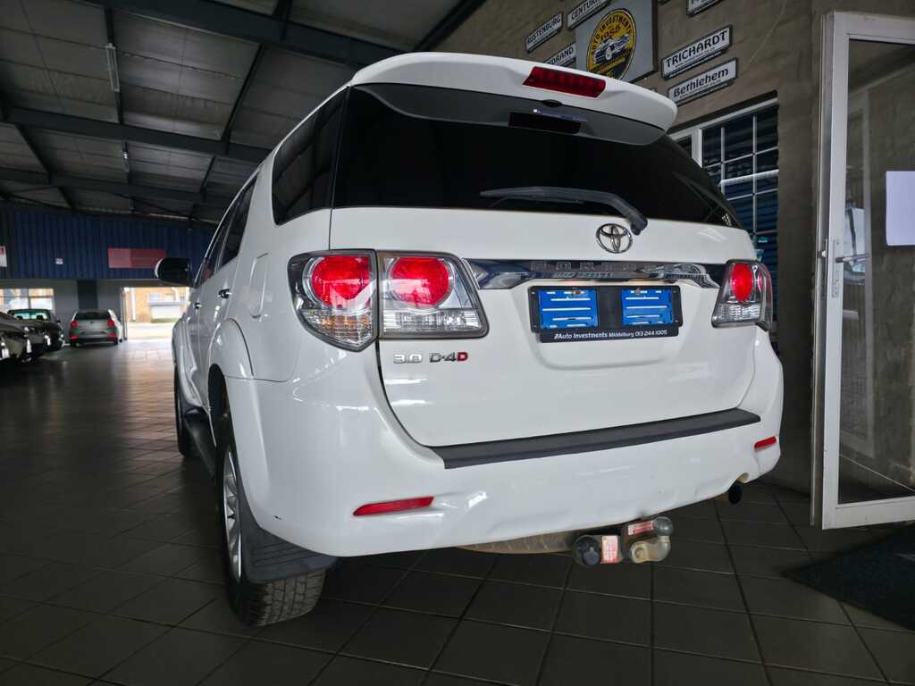 TOYOTA FORTUNER FORTUNER 3.0D-4D R/B - 5