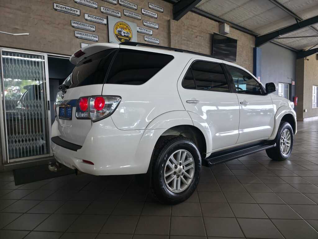 TOYOTA FORTUNER FORTUNER 3.0D-4D R/B - 6