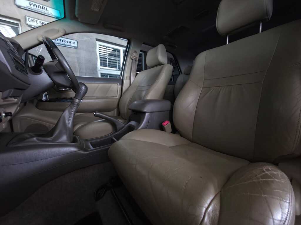 TOYOTA FORTUNER FORTUNER 3.0D-4D R/B - 8