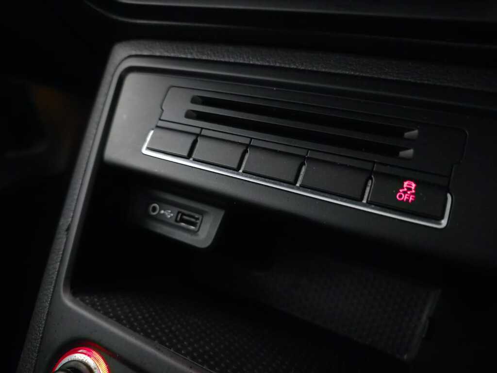 VOLKSWAGEN TIGUAN TIGUAN 2.0 TDi SPRT-STYL 4/MOT DSG