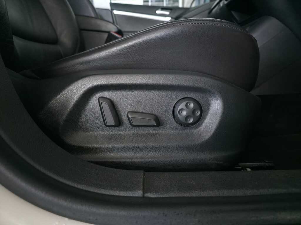 VOLKSWAGEN TIGUAN TIGUAN 2.0 TDi SPRT-STYL 4/MOT DSG