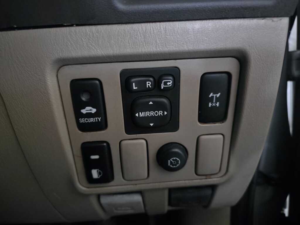 TOYOTA FORTUNER FORTUNER 3.0D-4D 4X4 - 16