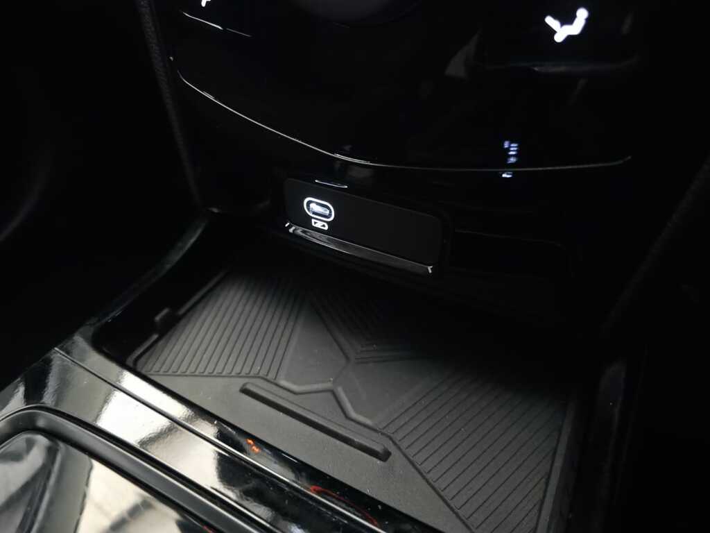 MAHINDRA XUV3XO XUV3XO 1.2T MX2 A/T - 15