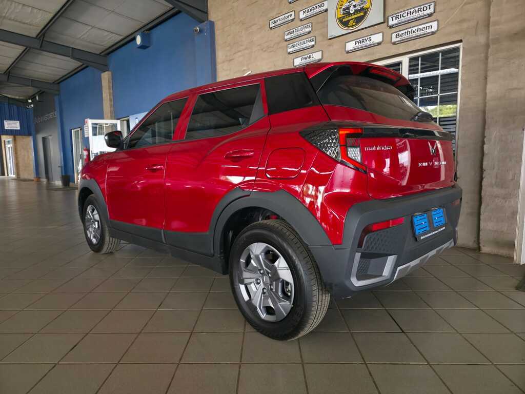 MAHINDRA XUV3XO XUV3XO 1.2T MX2 A/T - 4