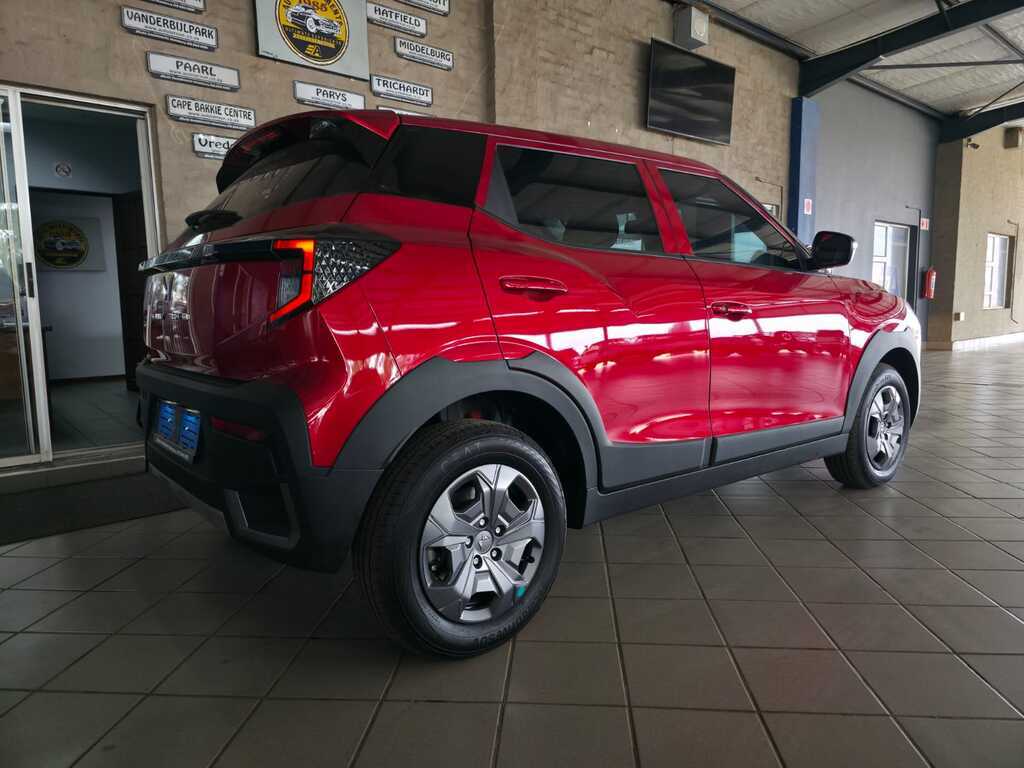 MAHINDRA XUV3XO XUV3XO 1.2T MX2 A/T - 6