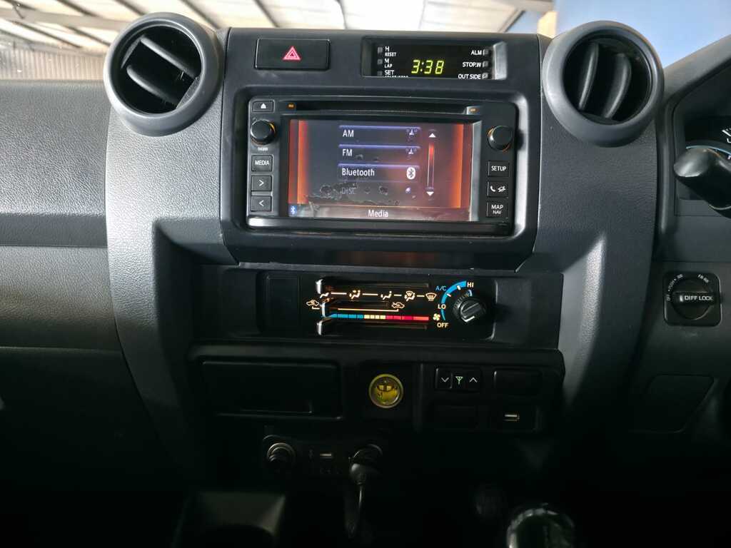 TOYOTA LAND CRUISER 79 LAND CRUISER 79 4.5D P/U D/C - 13