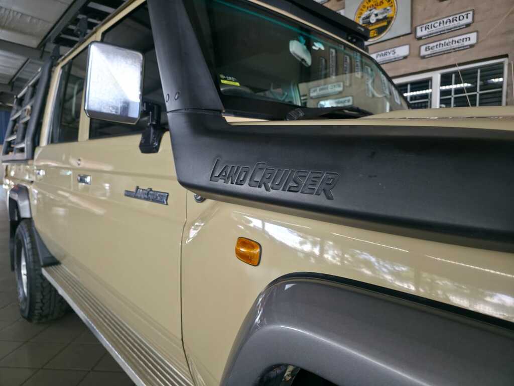 TOYOTA LAND CRUISER 79 LAND CRUISER 79 4.5D P/U D/C - 18