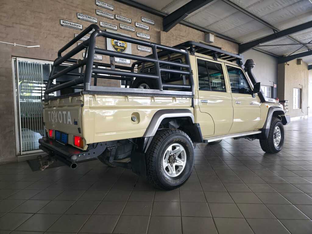 TOYOTA LAND CRUISER 79 LAND CRUISER 79 4.5D P/U D/C - 6