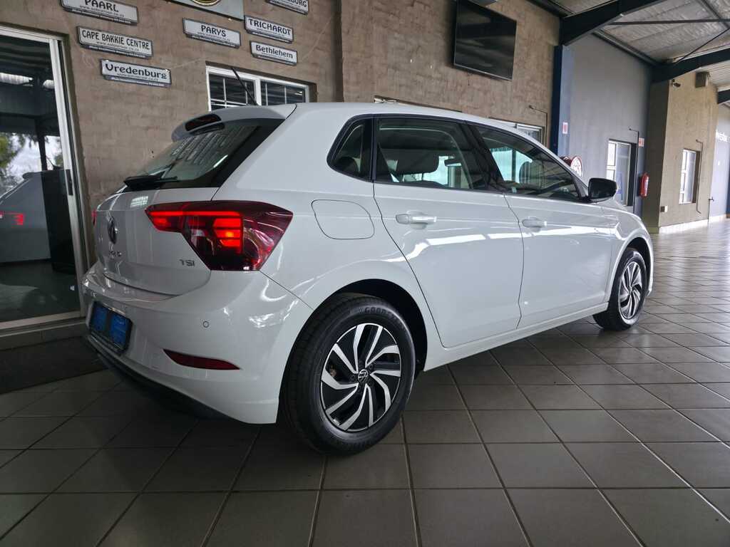 VOLKSWAGEN POLO POLO 1.0 TSI LIFE DSG - 6