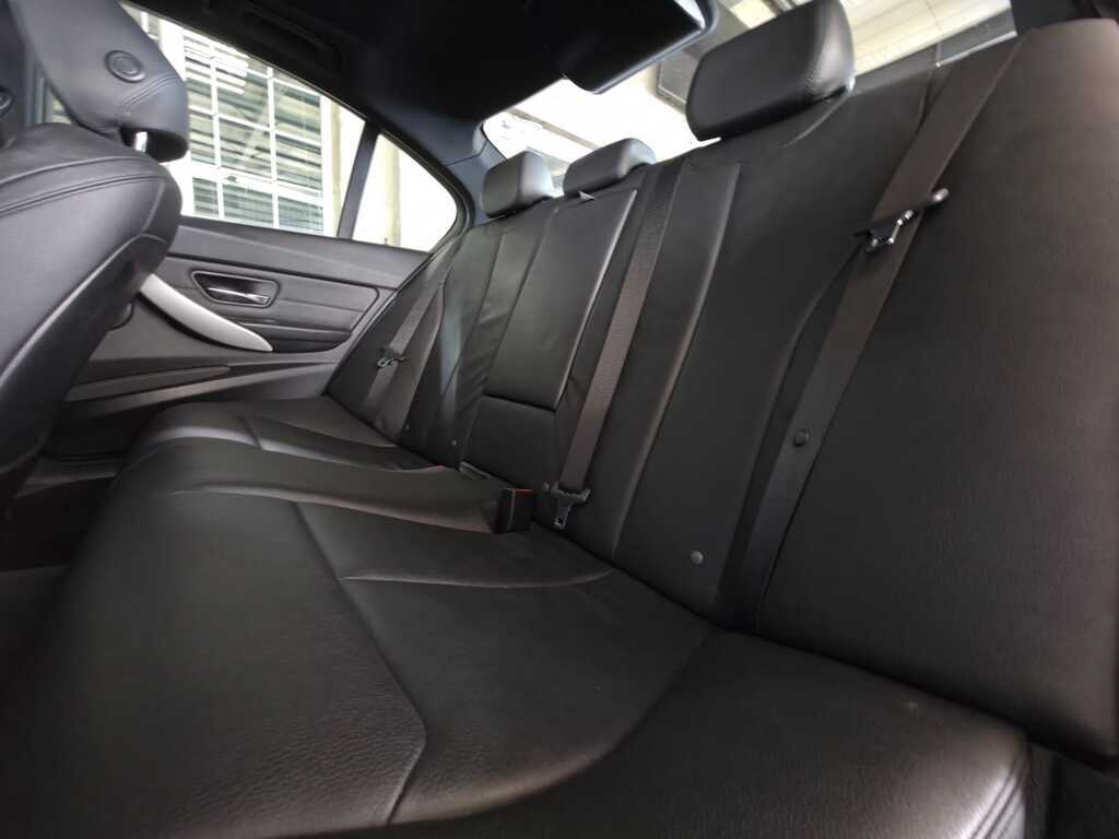 BMW 3 SERIES 320i M SPORT A/T (F30)