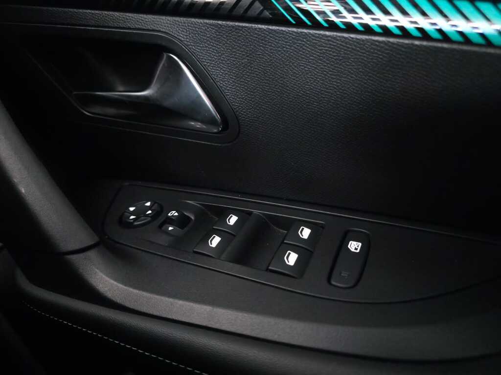PEUGEOT 2008 2008 1.2T ALLURE A/T - 17