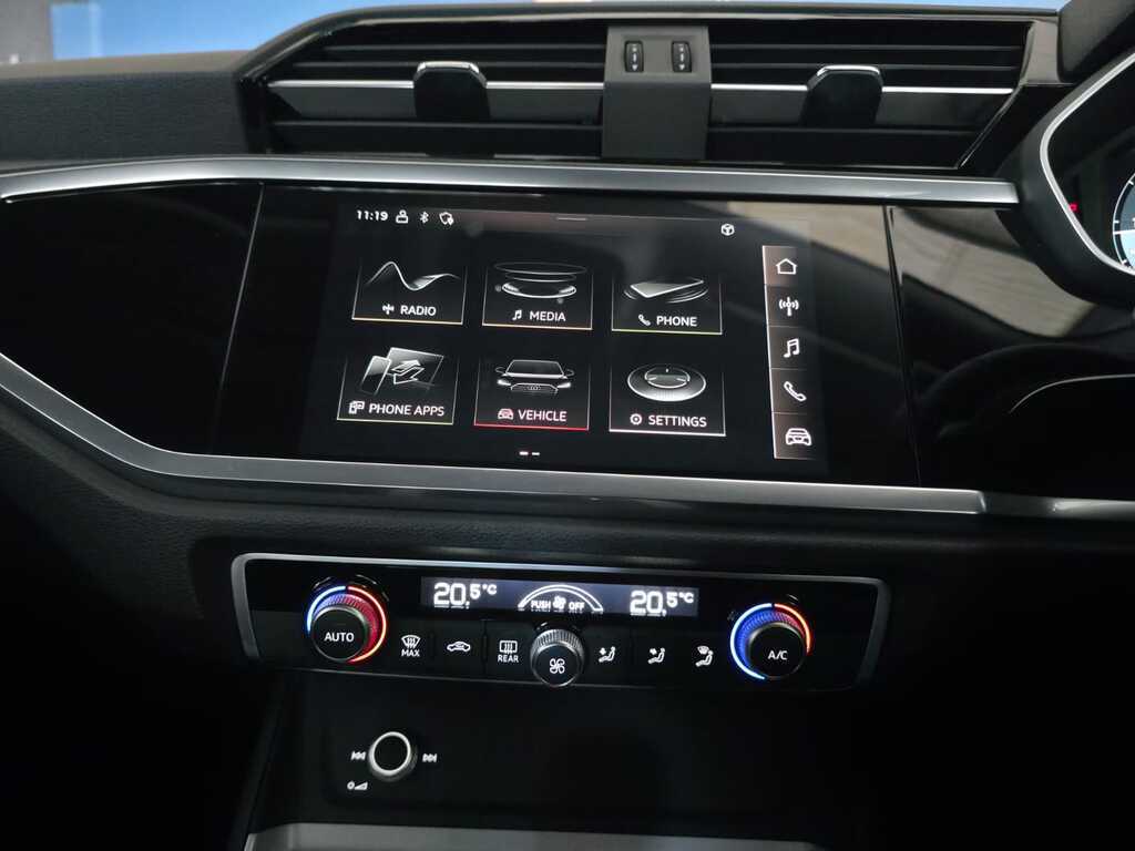 AUDI Q3 Q3 35 TFSI S TRONIC