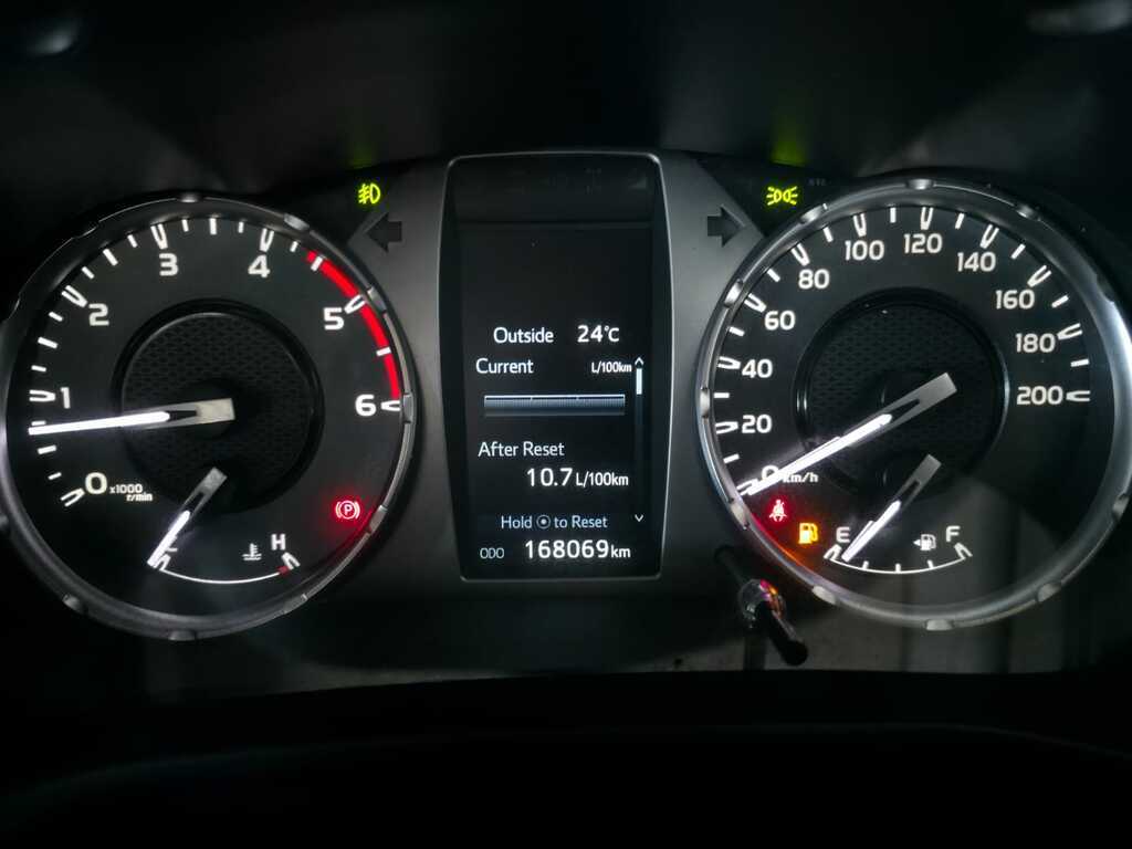 TOYOTA HILUX HILUX 2.4 GD-6 RAIDER 4X4 P/U S/C