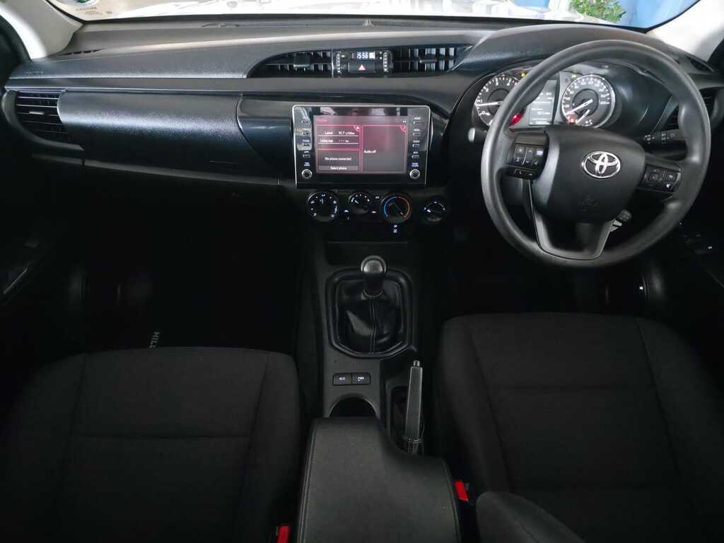 TOYOTA HILUX HILUX 2.4 GD-6 RAIDER 4X4 P/U S/C