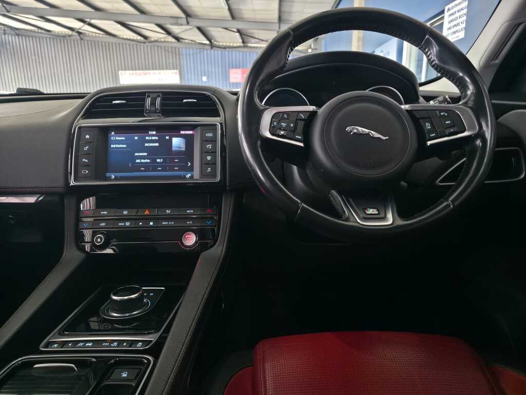 JAGUAR F-PACE F-PACE 3.0D AWD R-SPORT - 12