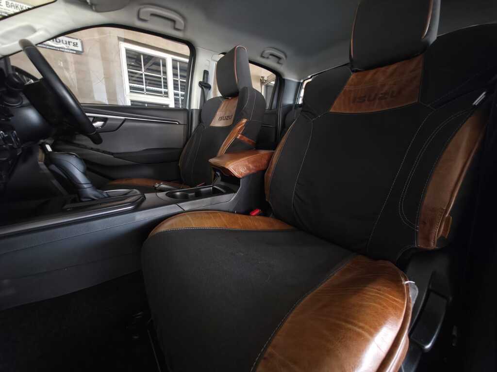 ISUZU D-MAX D-MAX 3.0 Ddi LS 4X4 A/T D/C P/U