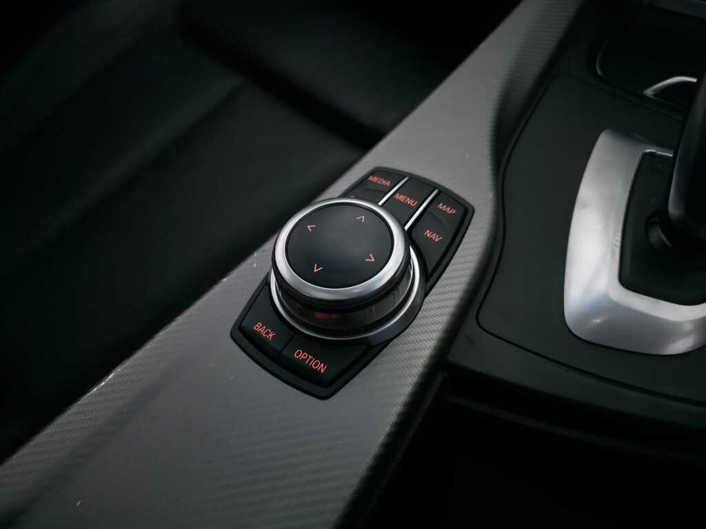 BMW 3 SERIES 318i A/T (F30)