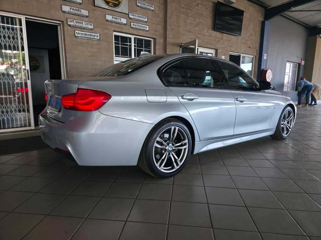 BMW 3 SERIES 318i A/T (F30)