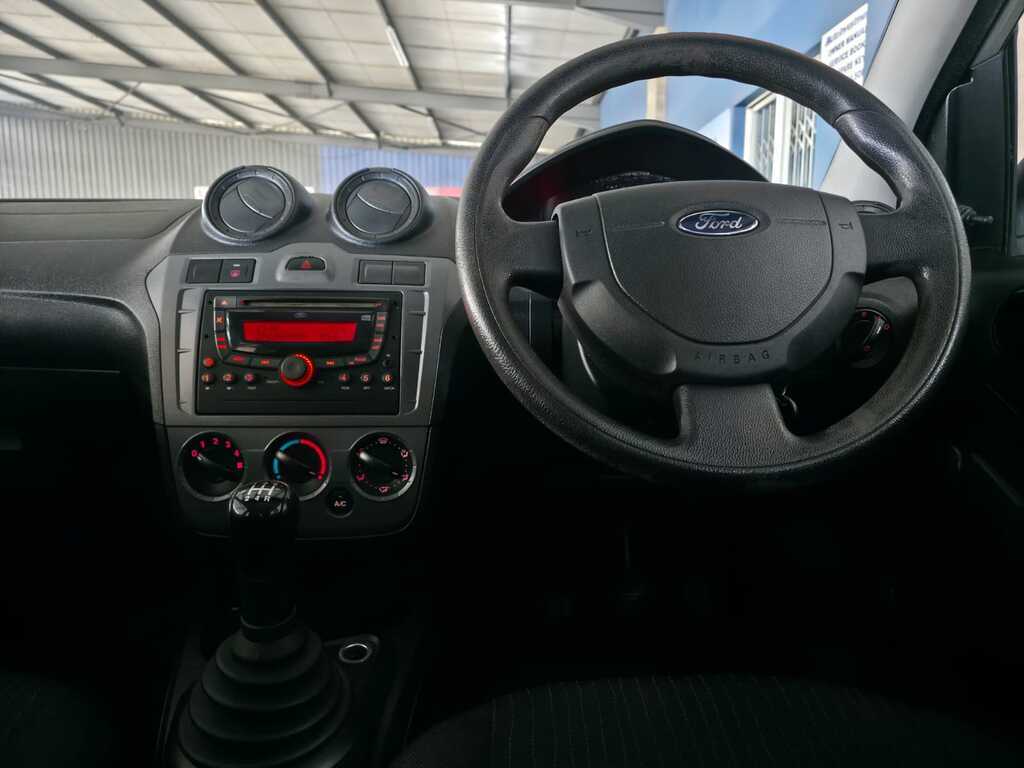 FORD FIGO FIGO 1.4 AMBIENTE - 12