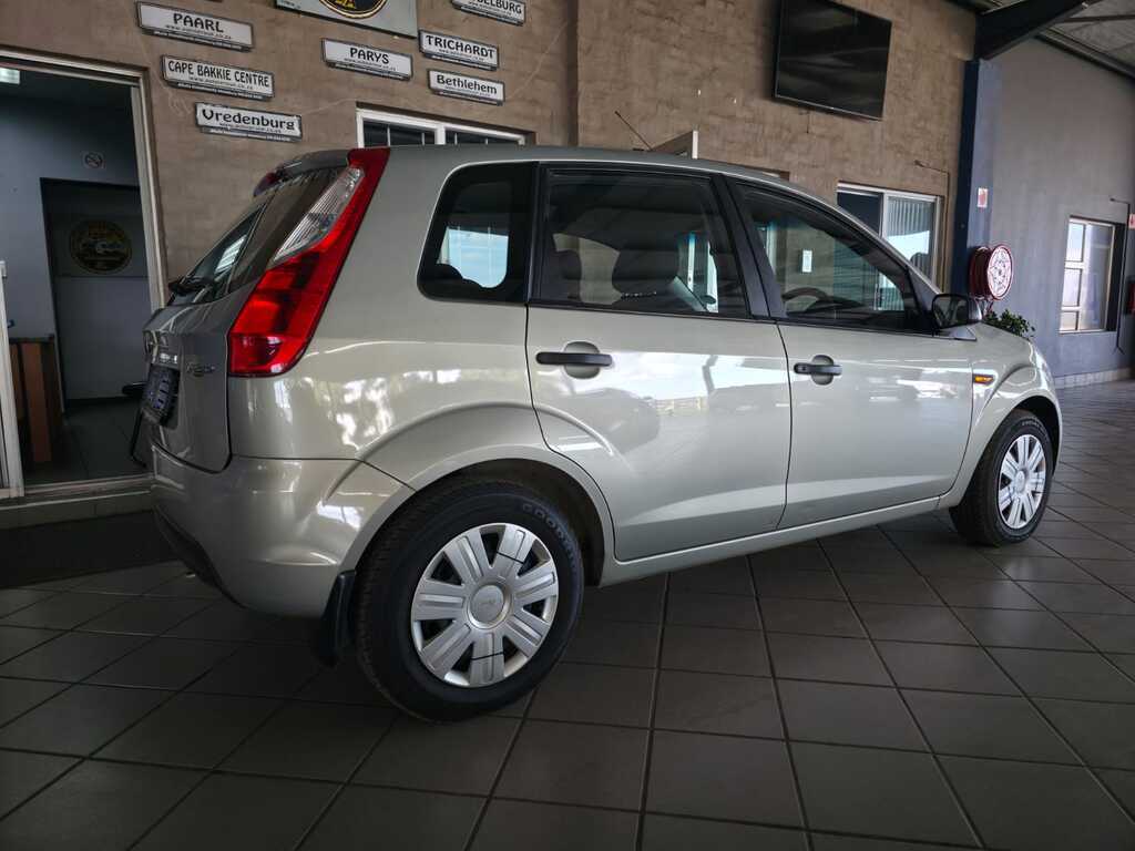 FORD FIGO FIGO 1.4 AMBIENTE - 6