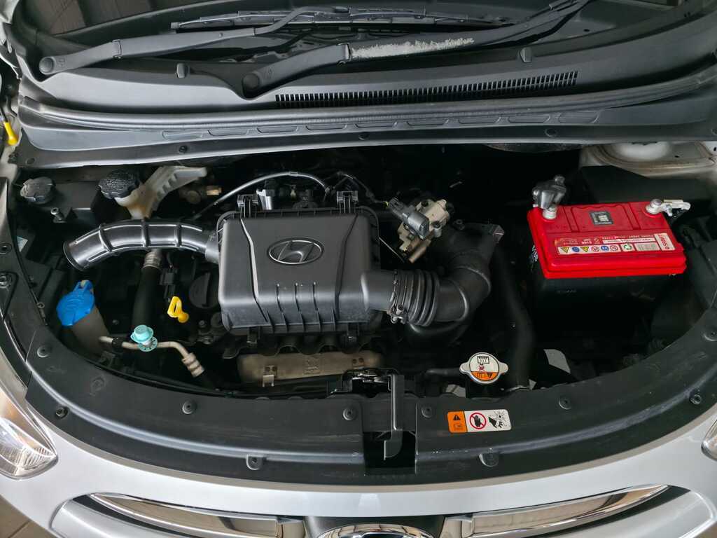 HYUNDAI i10 i10 1.1 GLS/MOTION - 19