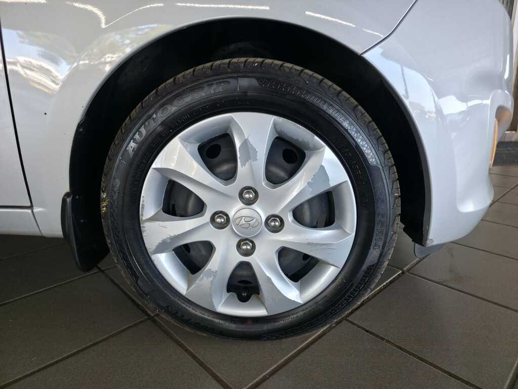 HYUNDAI i10 i10 1.1 GLS/MOTION - 7