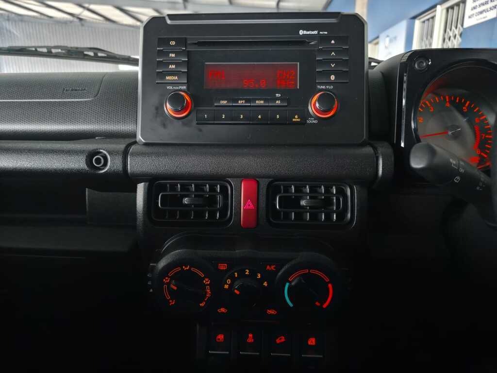 SUZUKI JIMNY JIMNY 1.5 GL A/T - 13