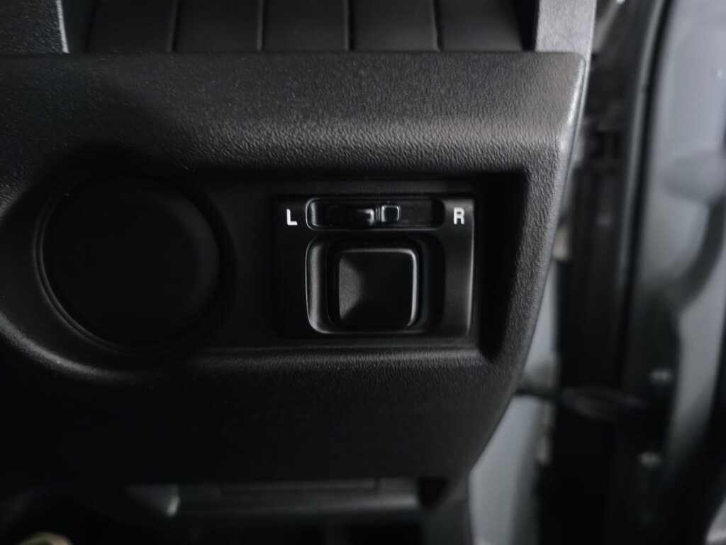 SUZUKI JIMNY JIMNY 1.5 GL A/T - 17