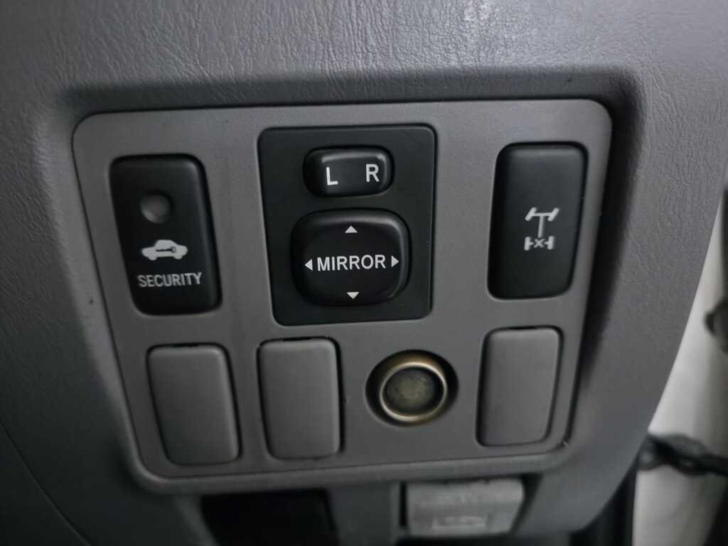 TOYOTA HILUX HILUX 3.0D-4D RAIDER 4X4 P/U D/C