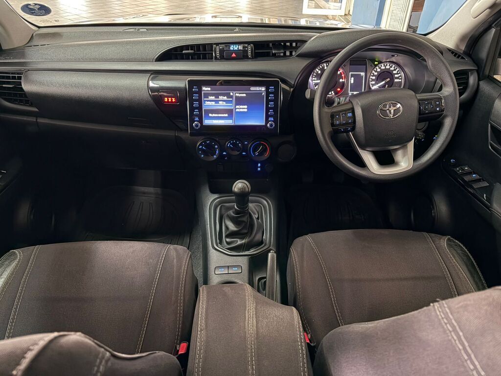 TOYOTA HILUX HILUX 2.4 GD-6 RB RAIDER P/U D/C