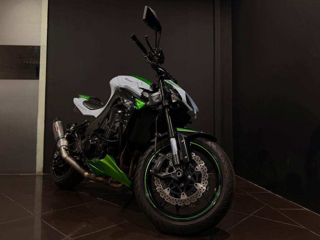 Kawasaki Z1000 (14 - )