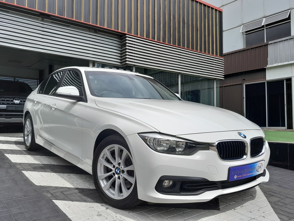 BMW 330i (F30) Steptronic for sale - R 299 500 | Carfind.co.za