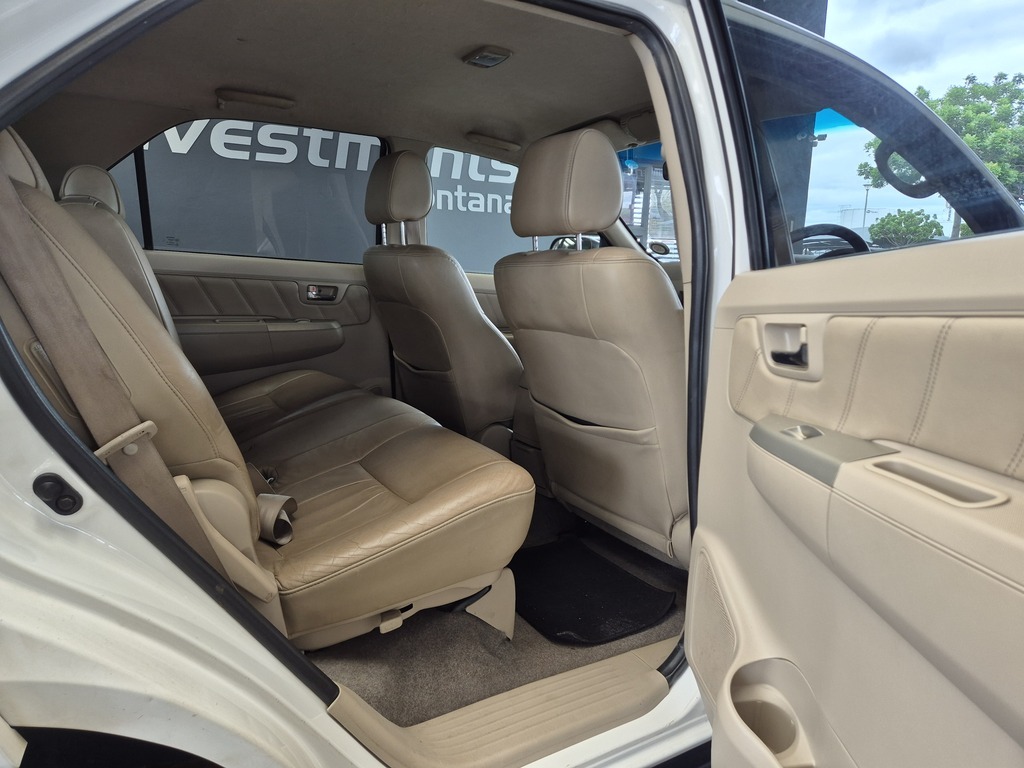 TOYOTA FORTUNER FORTUNER 3.0D-4D 4X4 - 7