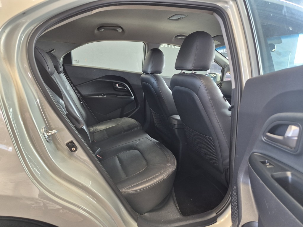 KIA RIO RIO 1.4 TEC 5DR - 7