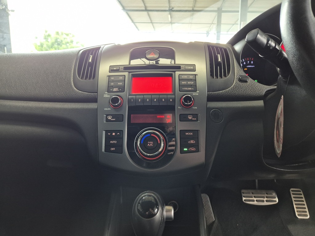 KIA CERATO CERATO 2.0 5DR A/T - 14