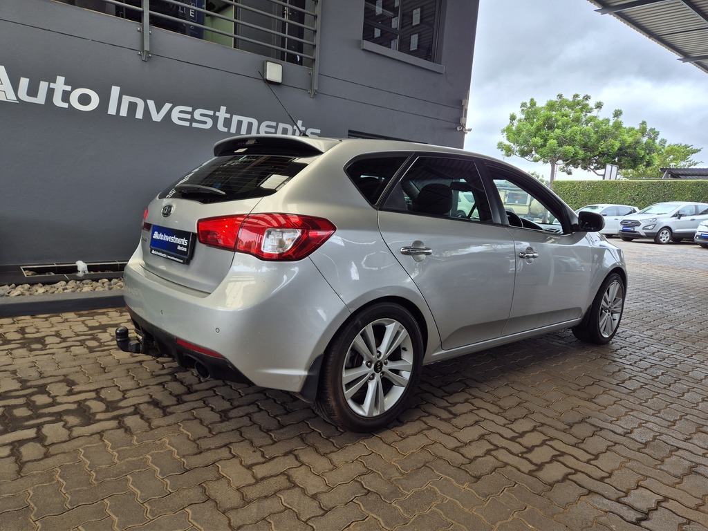 KIA CERATO CERATO 2.0 5DR A/T - 5