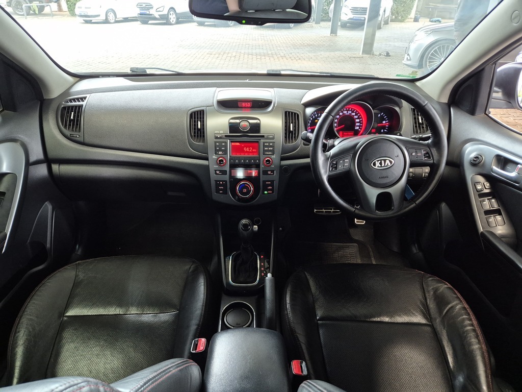 KIA CERATO CERATO 2.0 5DR A/T - 9