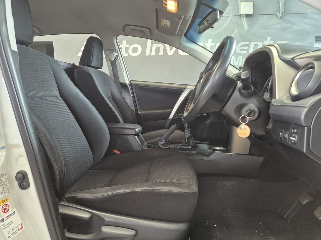 TOYOTA RAV 4 RAV4 2.0 GX - 9