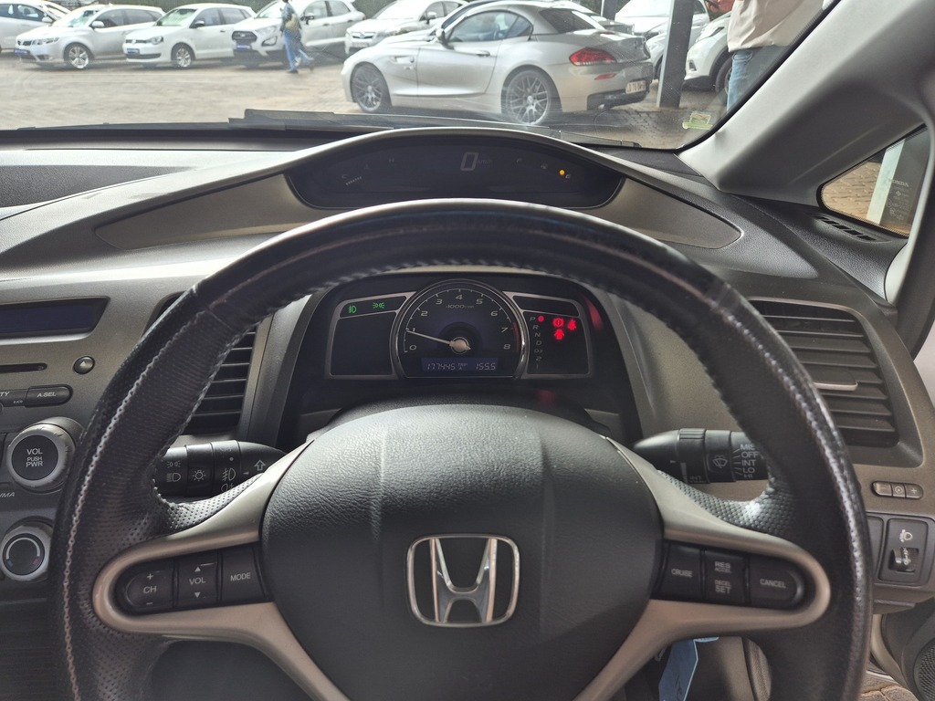 HONDA CIVIC CIVIC 1.8 VXi A/T - 12