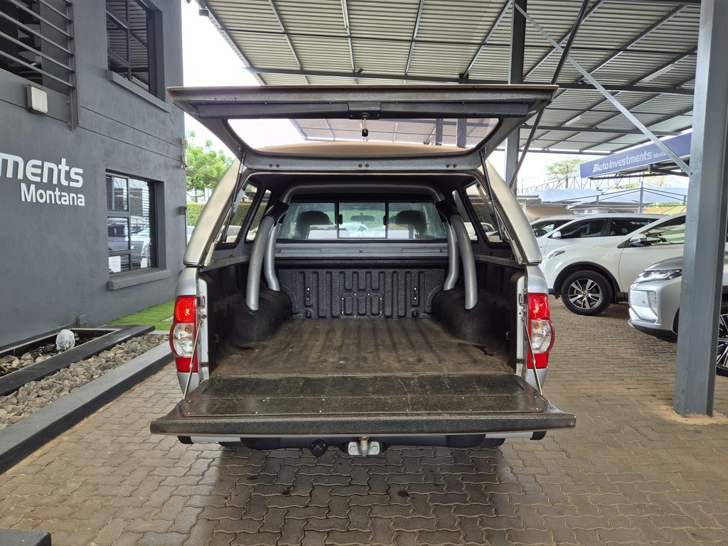 ISUZU KB KB300D-TEQ A/T LX P/U D/C - 6