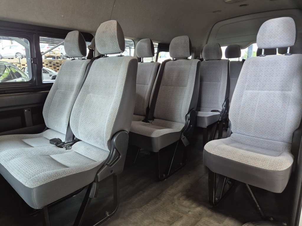 TOYOTA QUANTUM QUANTUM 2.5 D-4D 14 SEAT - 8